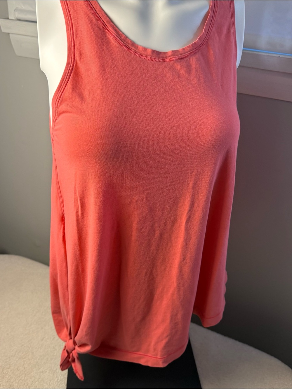 Lululemon Athletica Coral Pink Tie Waist Athletic Workout Tank Women’s Size L